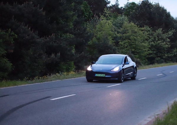 Tesla Model 3 cena 124900 przebieg: 139000, rok produkcji 2019 z Nowy Sącz małe 232